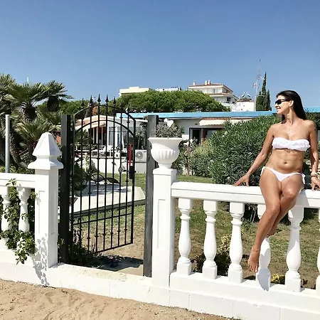 House Barcelona Hot Tub And Access Villa *
